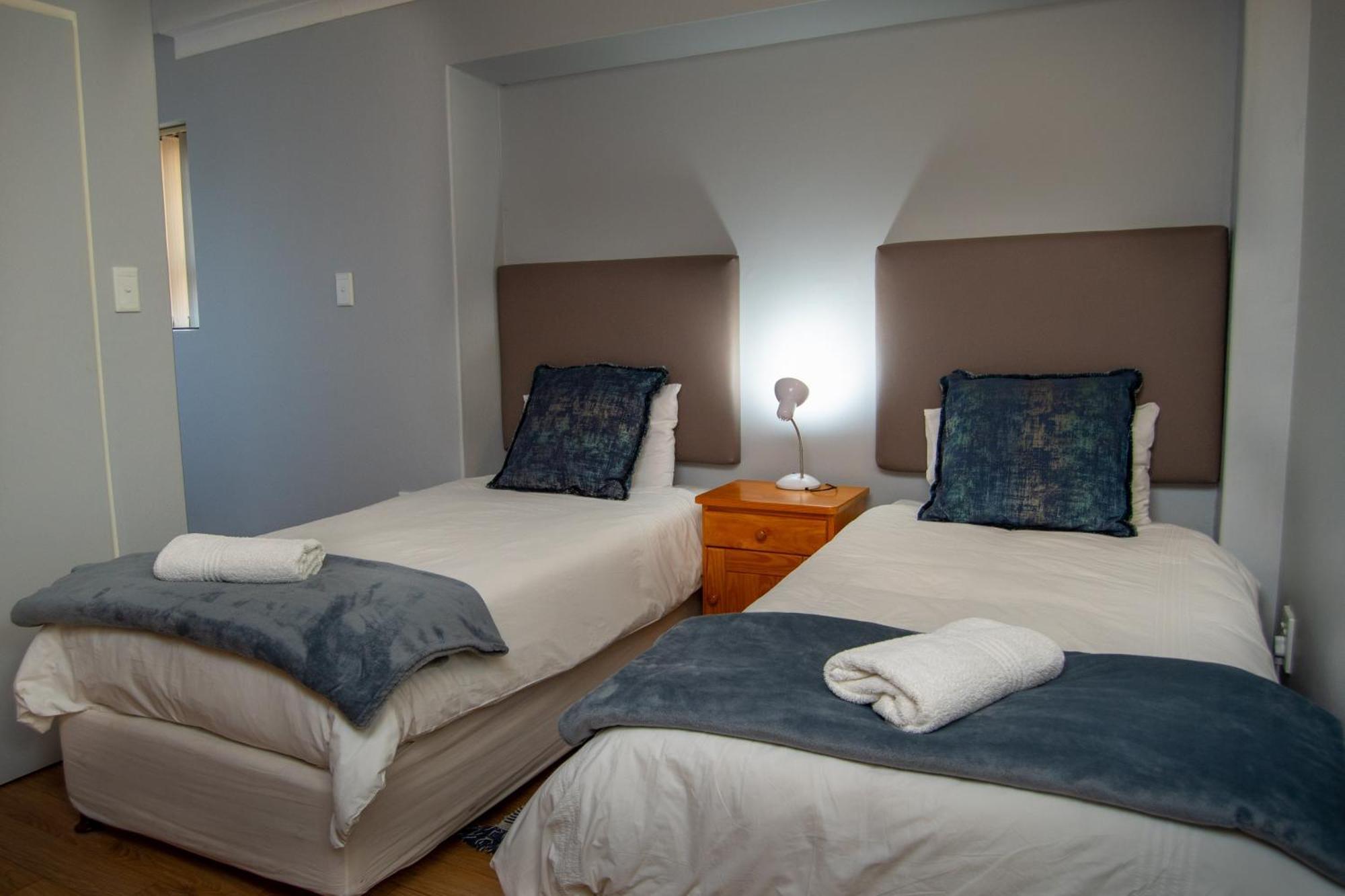 Great White Accommodation Kleinbaai Exterior foto